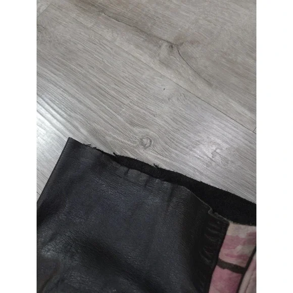 Harley Davidson Leather Chaps Womens Small Camo Riding Gear - Picture 4 of 14